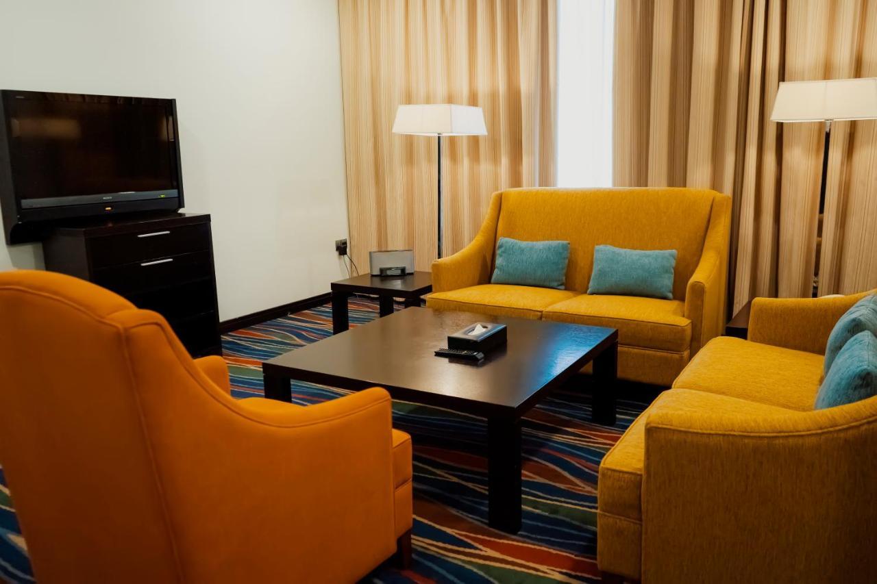 City Seasons Hotel & Suites Маскат Экстерьер фото