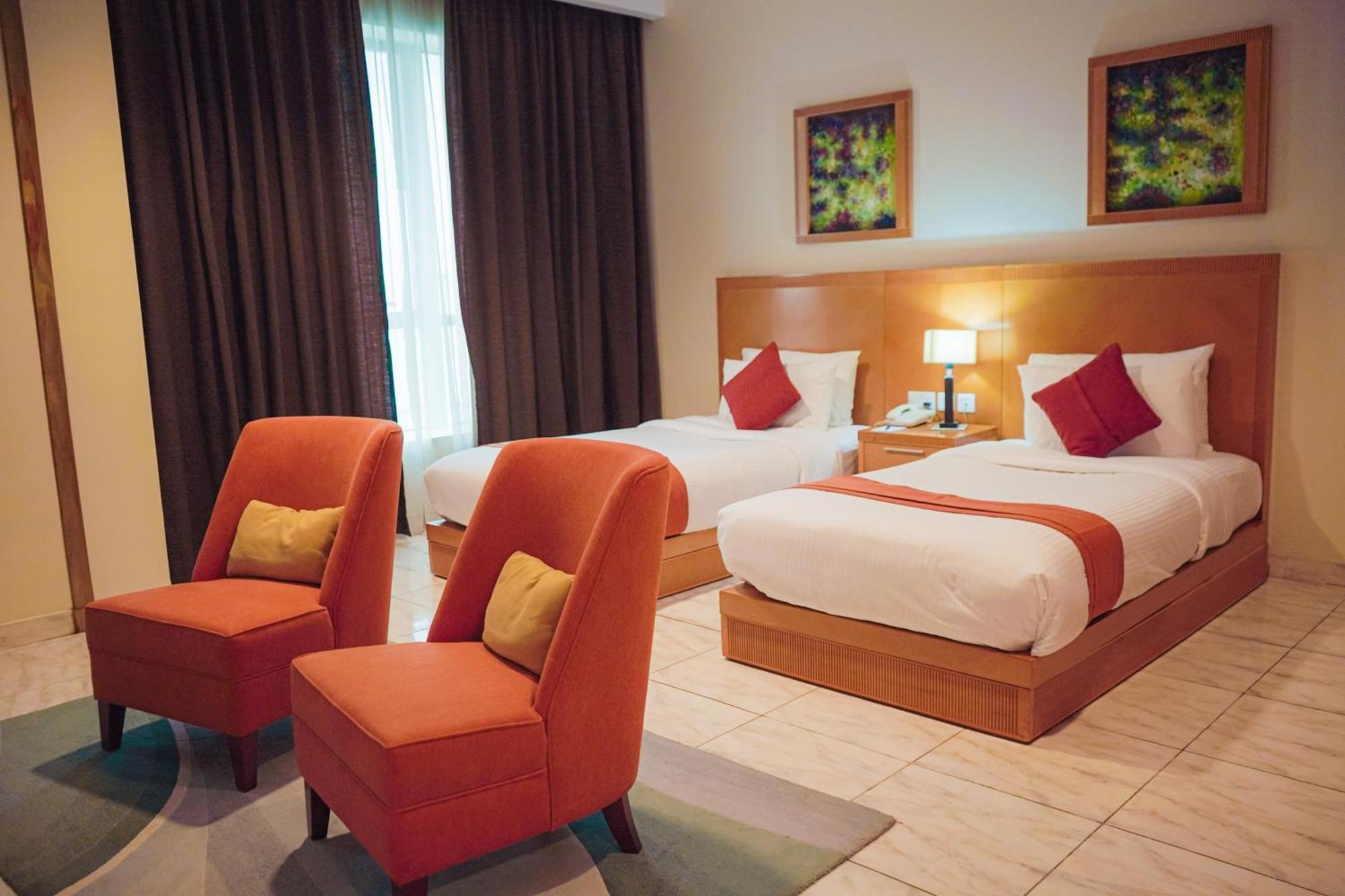 City Seasons Hotel & Suites Маскат Экстерьер фото
