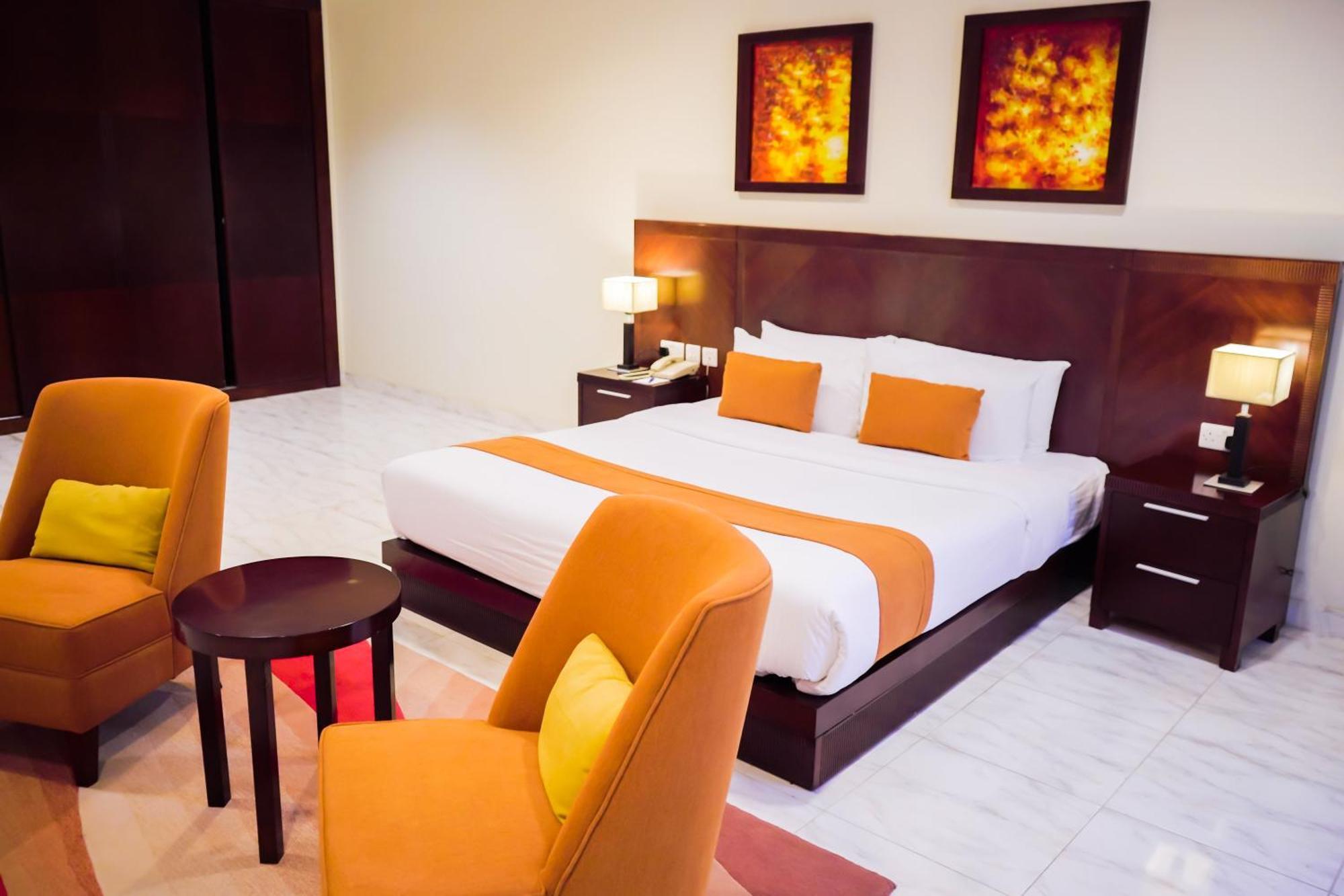 City Seasons Hotel & Suites Маскат Экстерьер фото