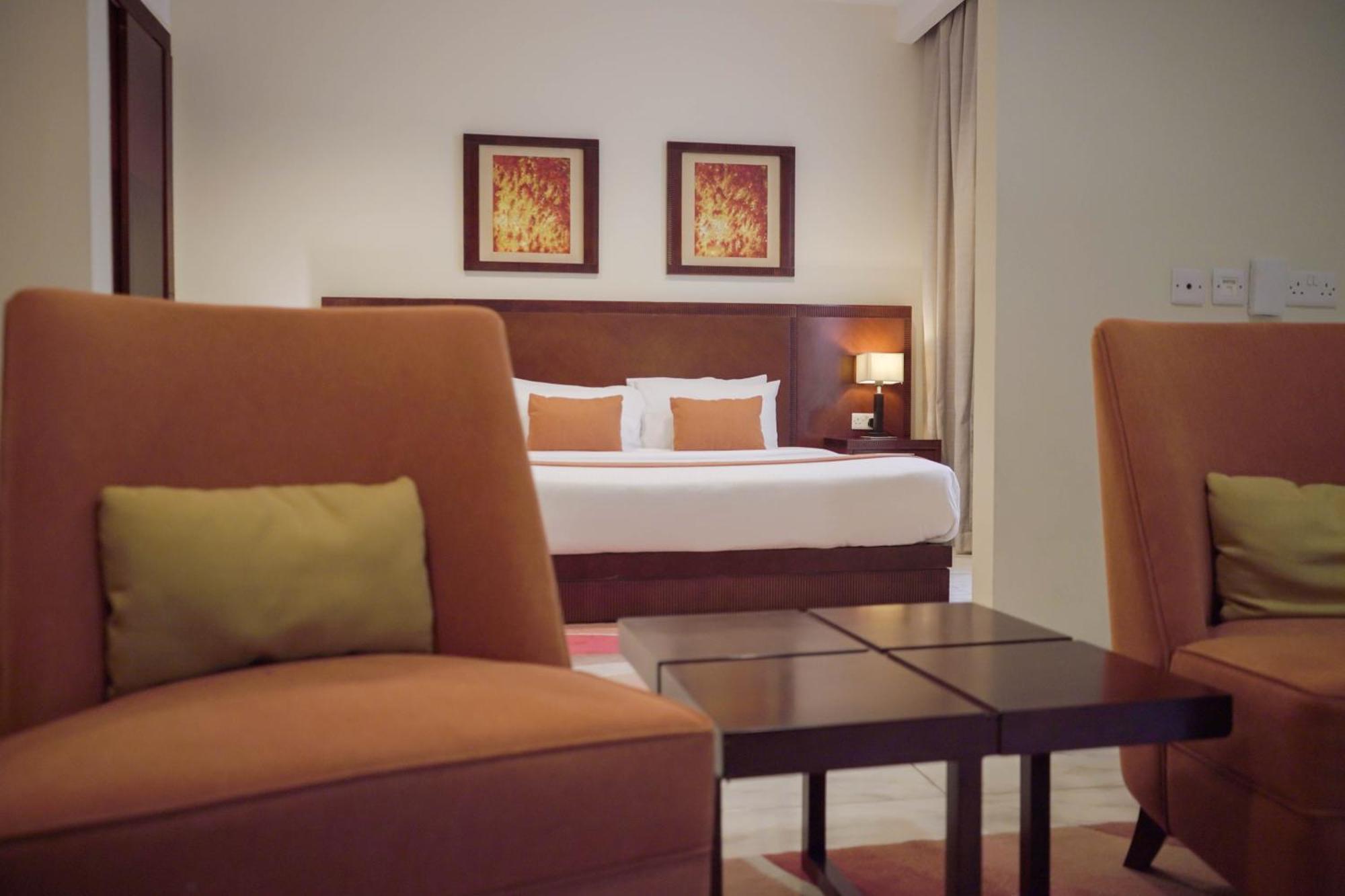 City Seasons Hotel & Suites Маскат Номер фото