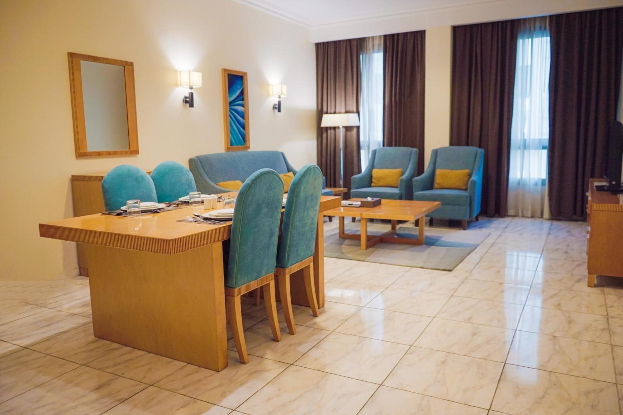 City Seasons Hotel & Suites Маскат Номер фото