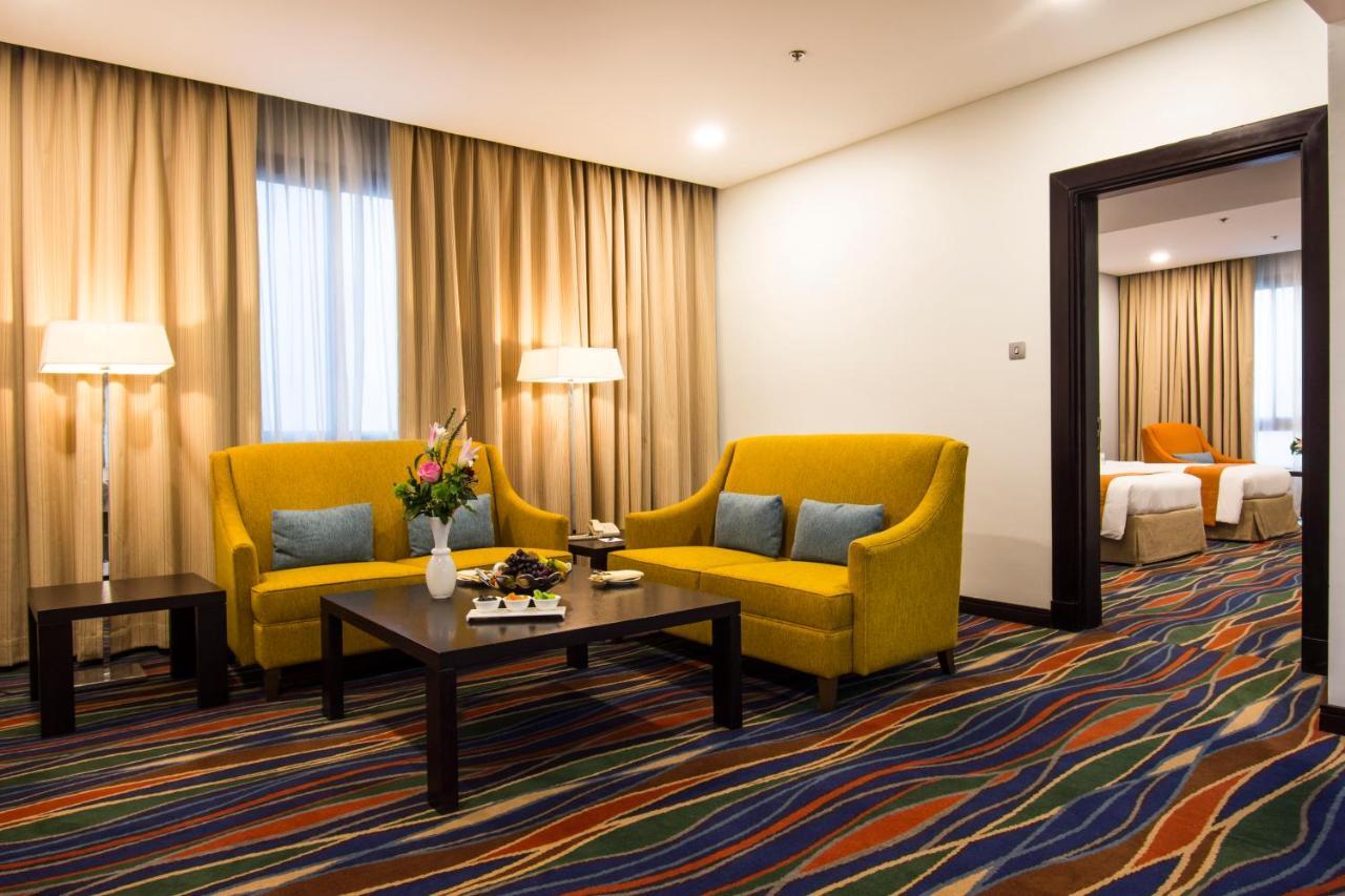 City Seasons Hotel & Suites Маскат Экстерьер фото